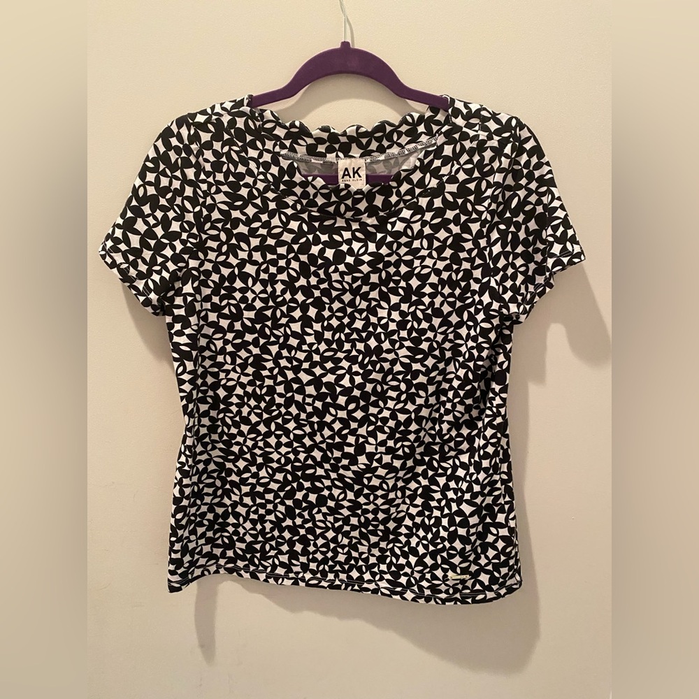 Women's Anne Klein Black and White Patterned Top